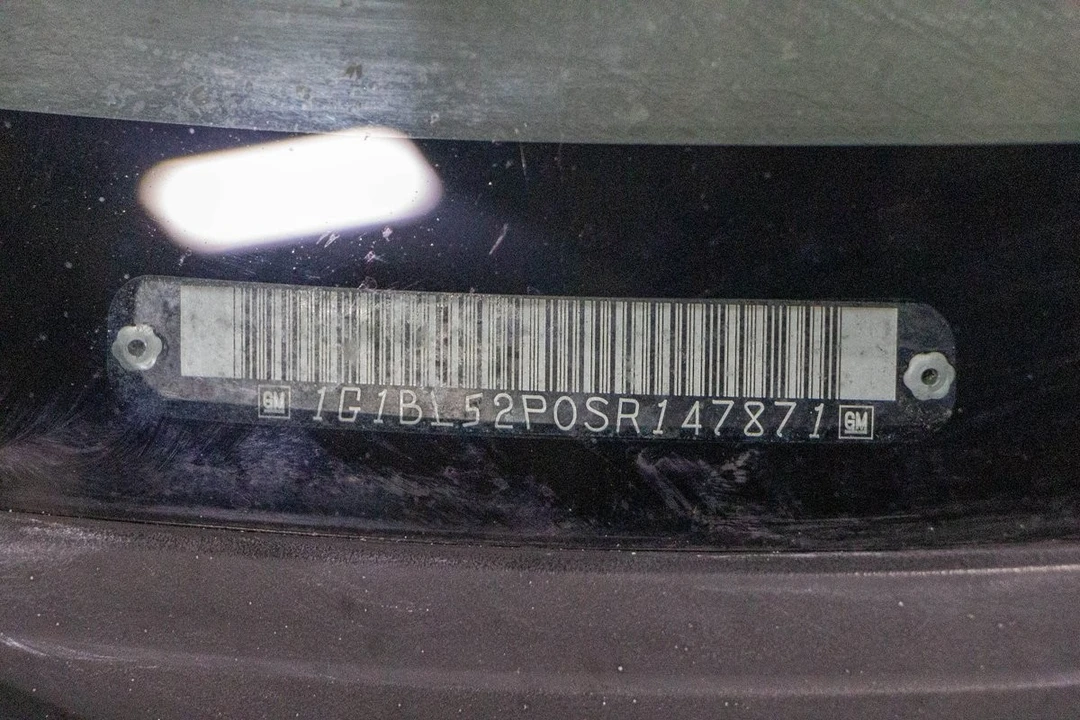 1995 Chevrolet Impala - Image 16 of 31