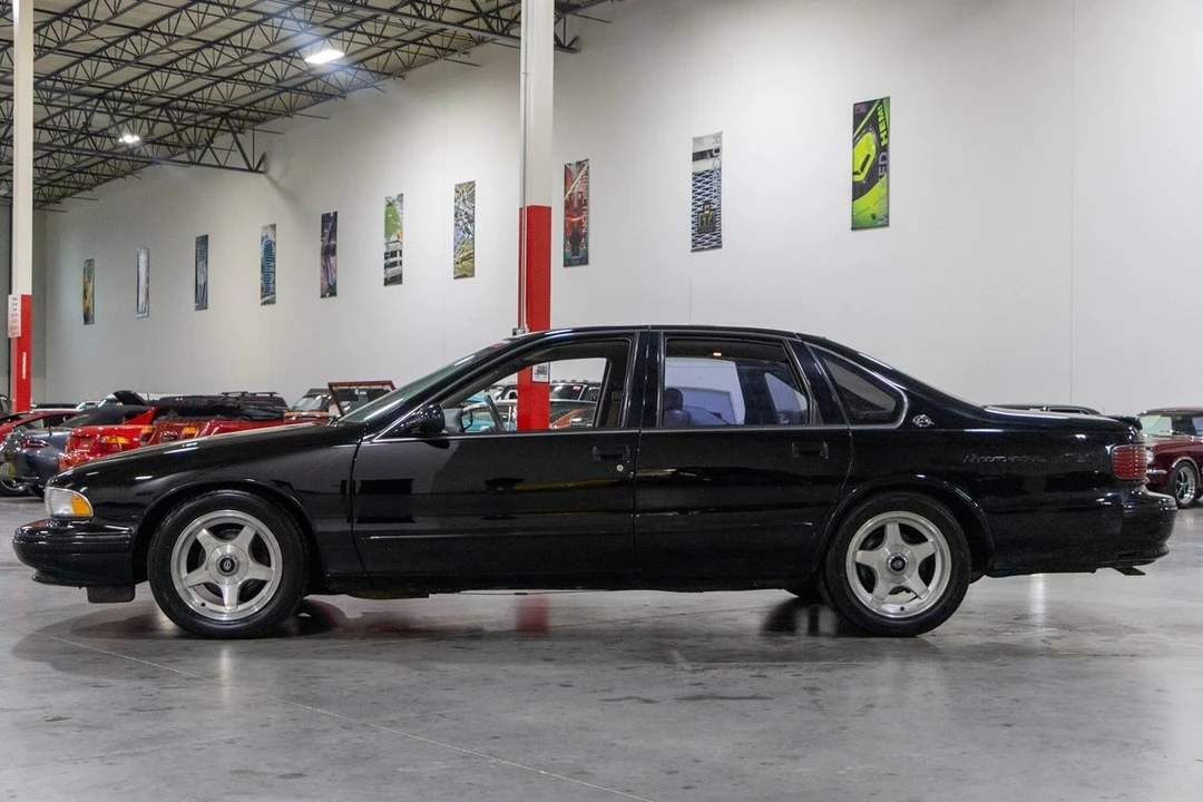 1995 Chevrolet Impala - Image 4 of 31