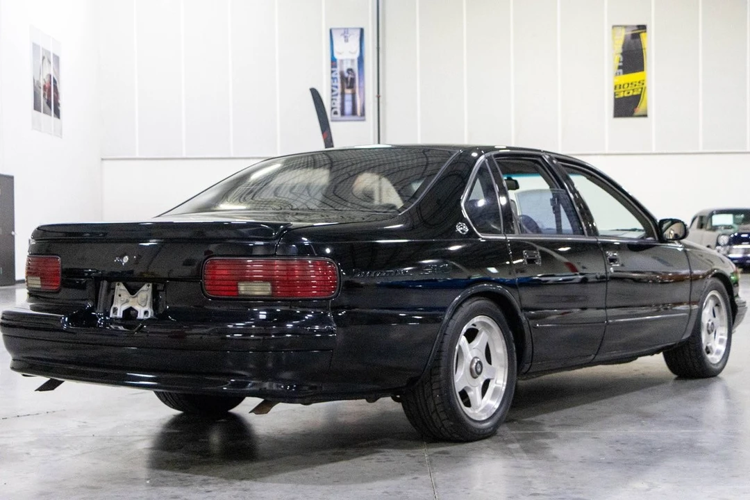 1995 Chevrolet Impala - Image 7 of 31
