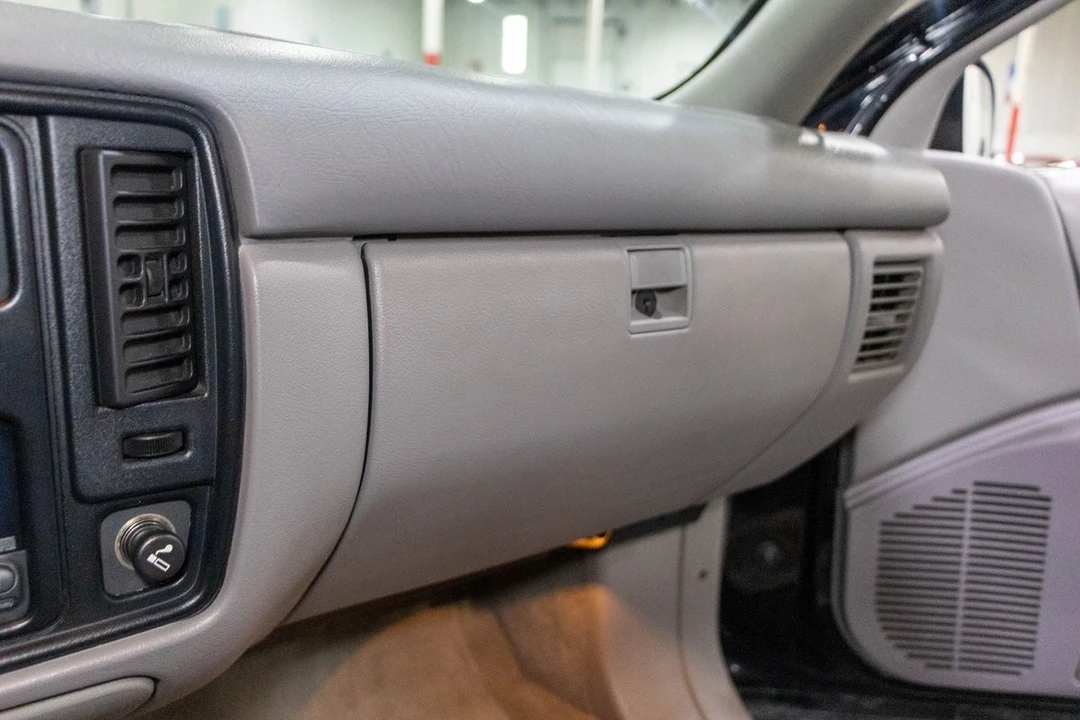 1995 Chevrolet Impala - Image 14 of 31