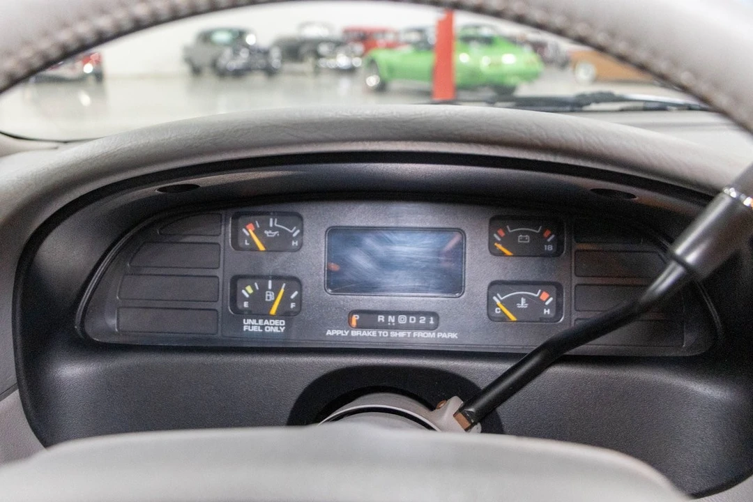 1995 Chevrolet Impala - Image 15 of 31