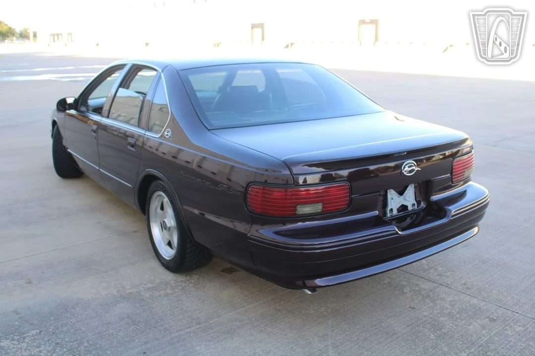 1995 Chevrolet Impala 7th Gen - Image 8 of 12