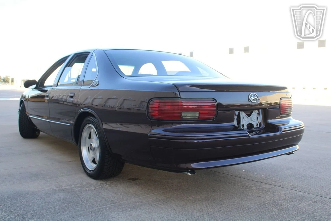 1995 Chevrolet Impala 7th Gen - Image 9 of 12