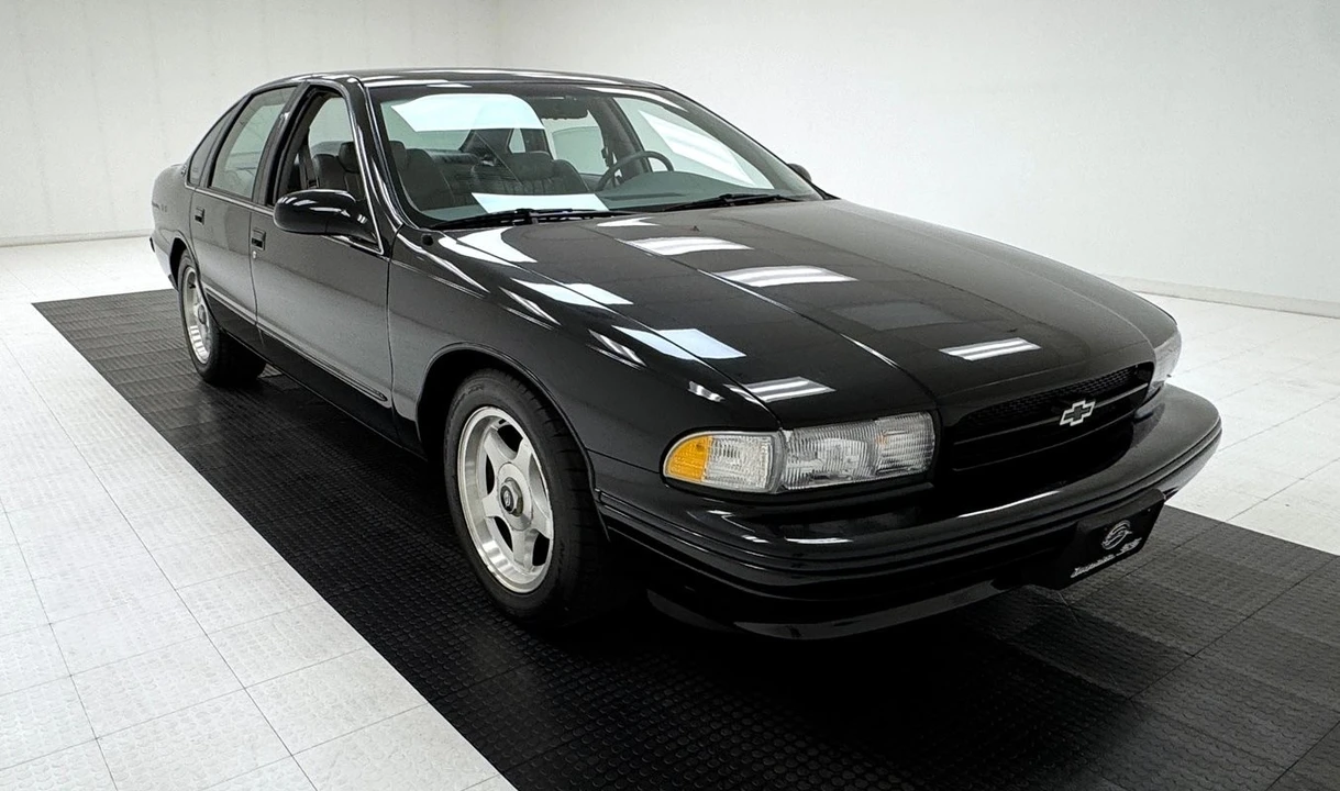 1995 Chevrolet Caprice - Image 3 of 31