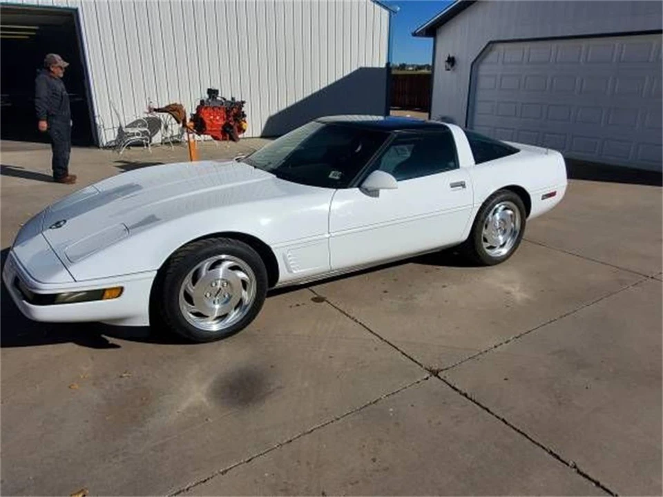 1995 Chevrolet Corvette C4 - Image 6 of 9