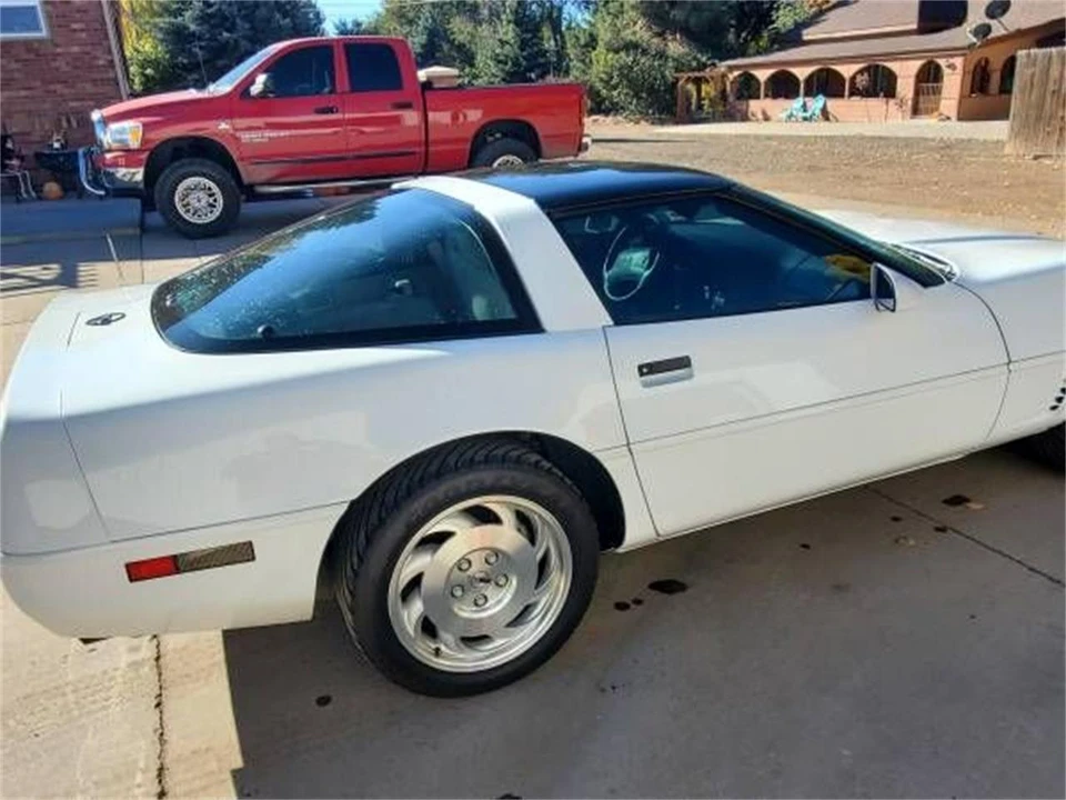 1995 Chevrolet Corvette C4 - Image 8 of 9