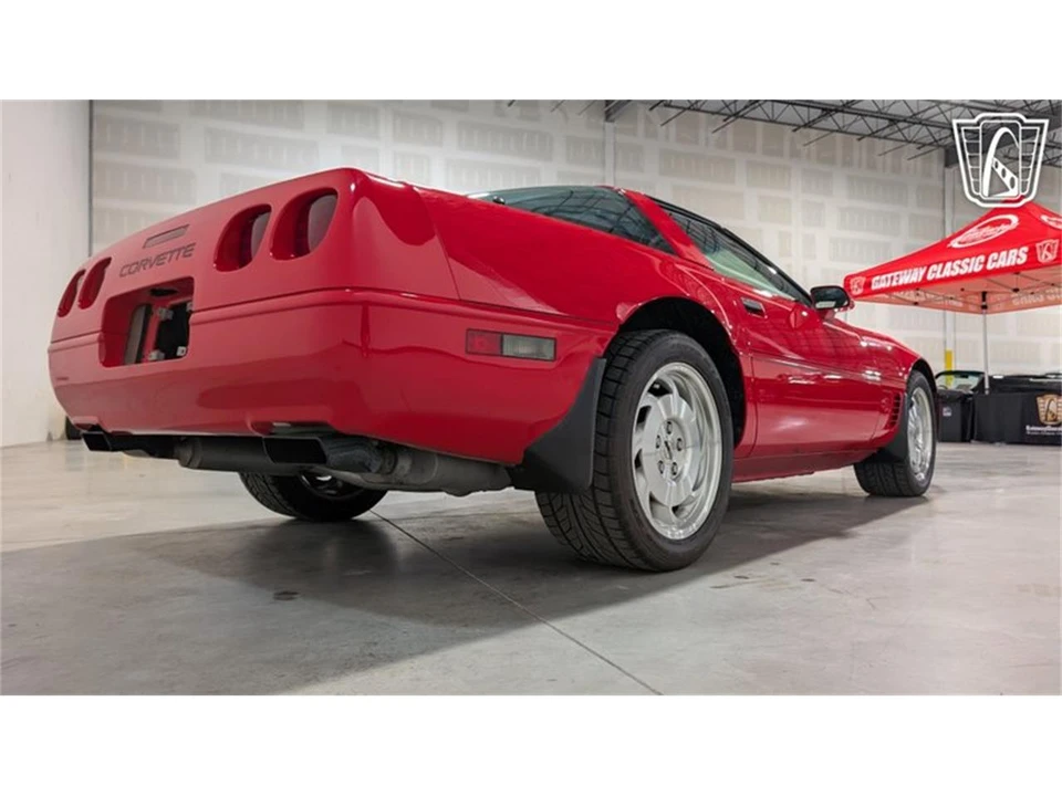 1995 Chevrolet Corvette C4 - Image 16 of 31