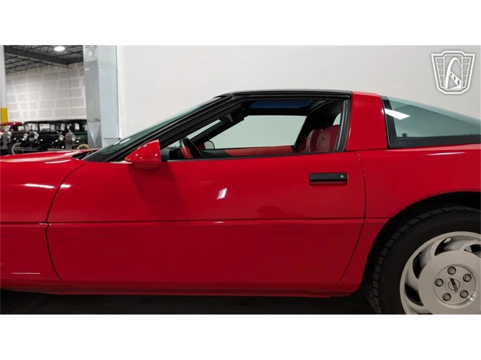 1995 Chevrolet Corvette C4 - Image 30 of 31