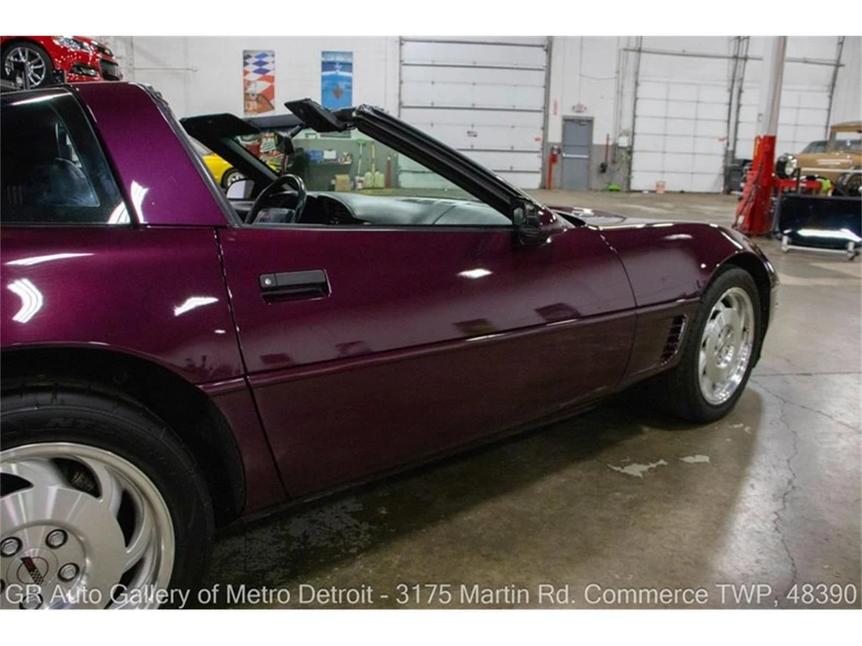 1995 Chevrolet Corvette C4 - Image 22 of 31