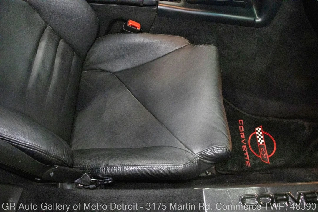 1995 Chevrolet Corvette C4 - Image 20 of 31