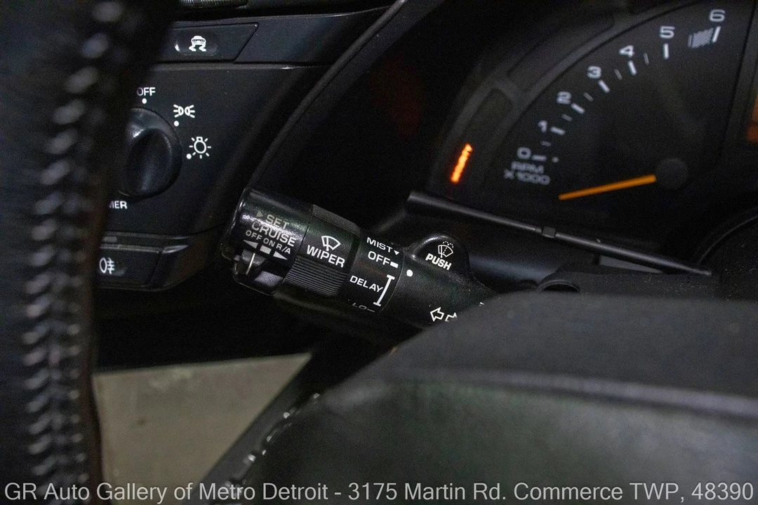 1995 Chevrolet Corvette C4 - Image 29 of 31