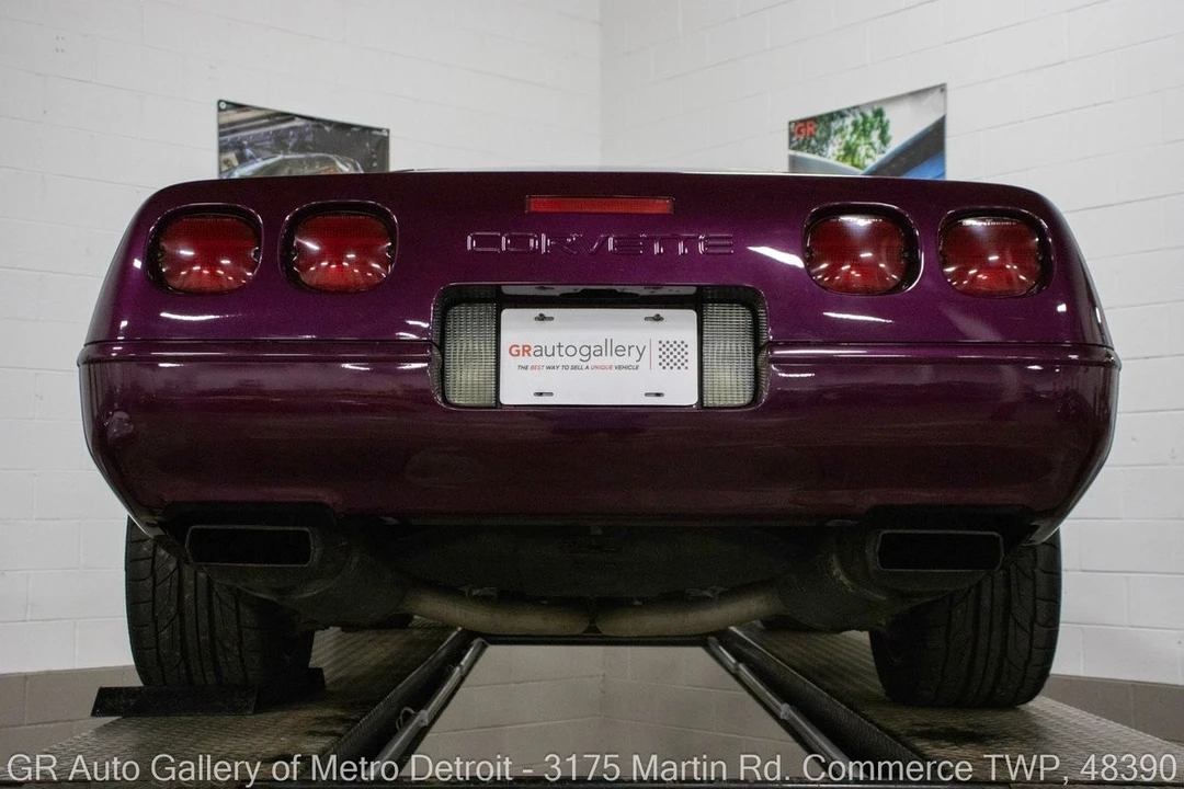 1995 Chevrolet Corvette C4 - Image 8 of 31