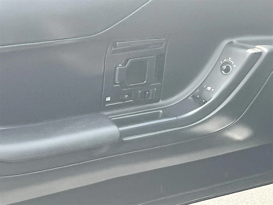 1995 Chevrolet Corvette C4 - Image 16 of 26