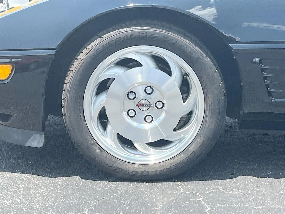 1995 Chevrolet Corvette C4 - Image 25 of 26