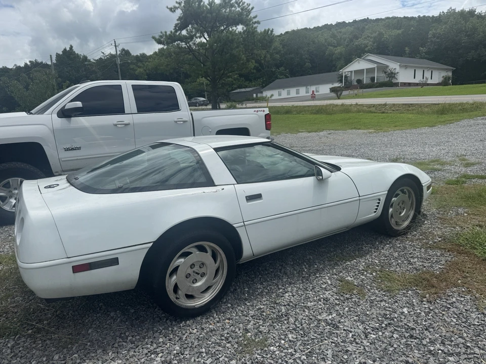 1995 Chevrolet Corvette C4 - Image 3 of 14