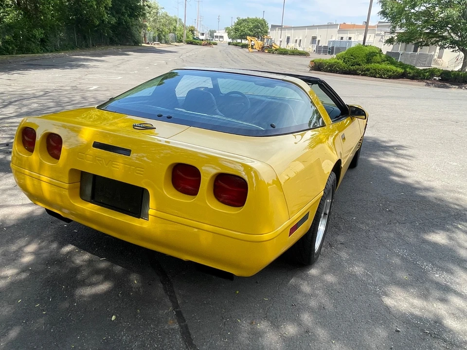 1995 Chevrolet Corvette C4 - Image 26 of 31