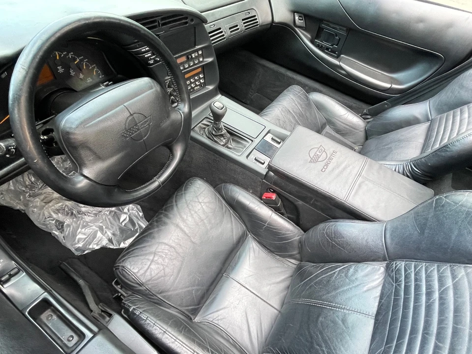 1995 Chevrolet Corvette C4 - Image 19 of 31