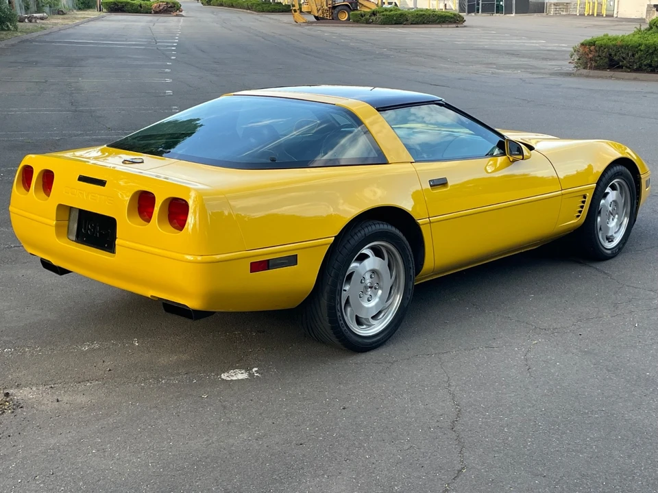 1995 Chevrolet Corvette C4 - Image 8 of 31