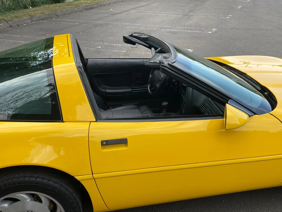 1995 Chevrolet Corvette C4 - Image 15 of 31