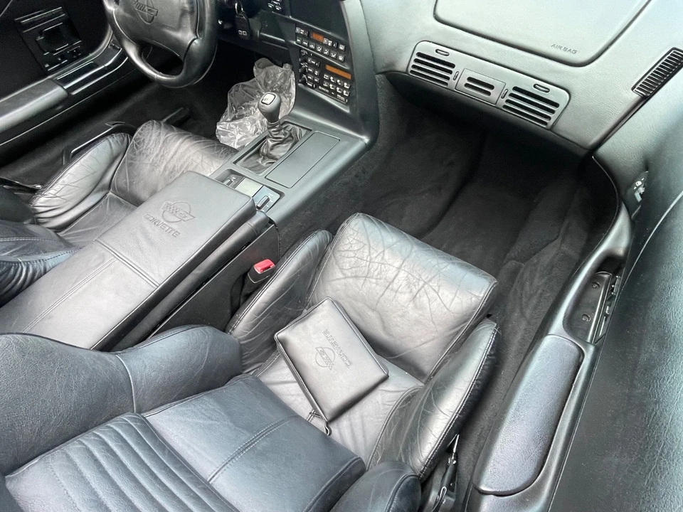 1995 Chevrolet Corvette C4 - Image 16 of 31