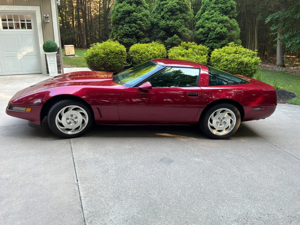 1995 Chevrolet Corvette C4 - Image 2 of 20