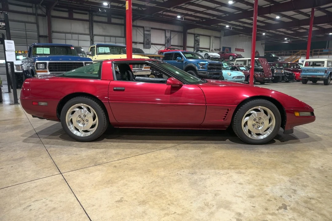 1995 Chevrolet Corvette C4 - Image 8 of 31