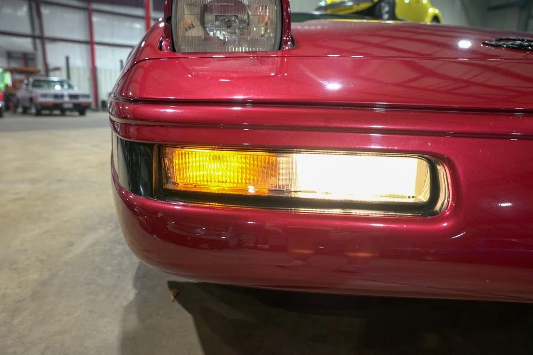 1995 Chevrolet Corvette C4 - Image 23 of 31
