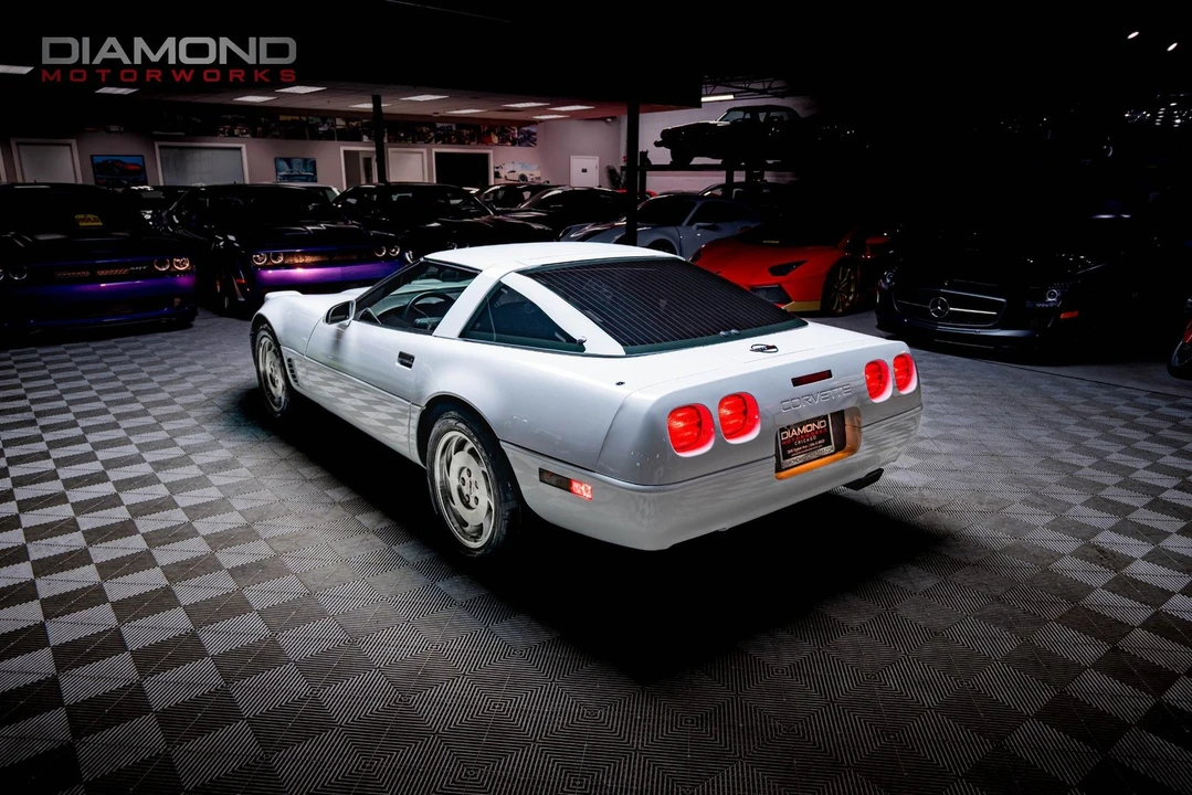 1995 Chevrolet Corvette C4 - Image 4 of 12