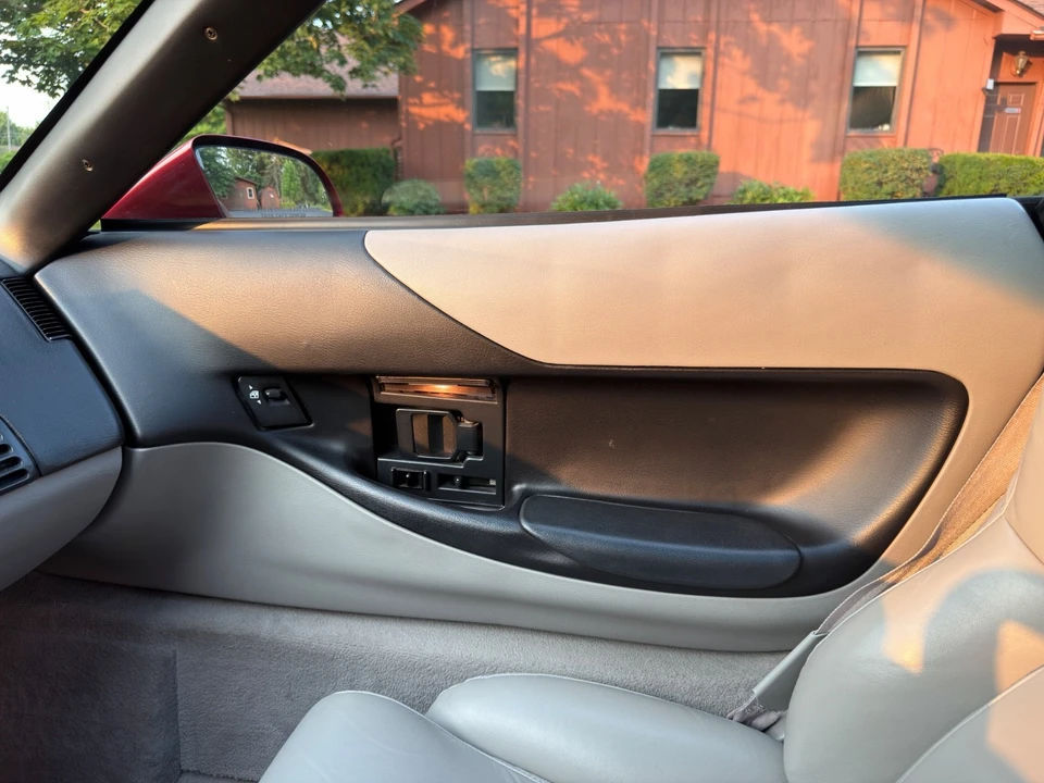 1995 Chevrolet Corvette C4 - Image 21 of 31