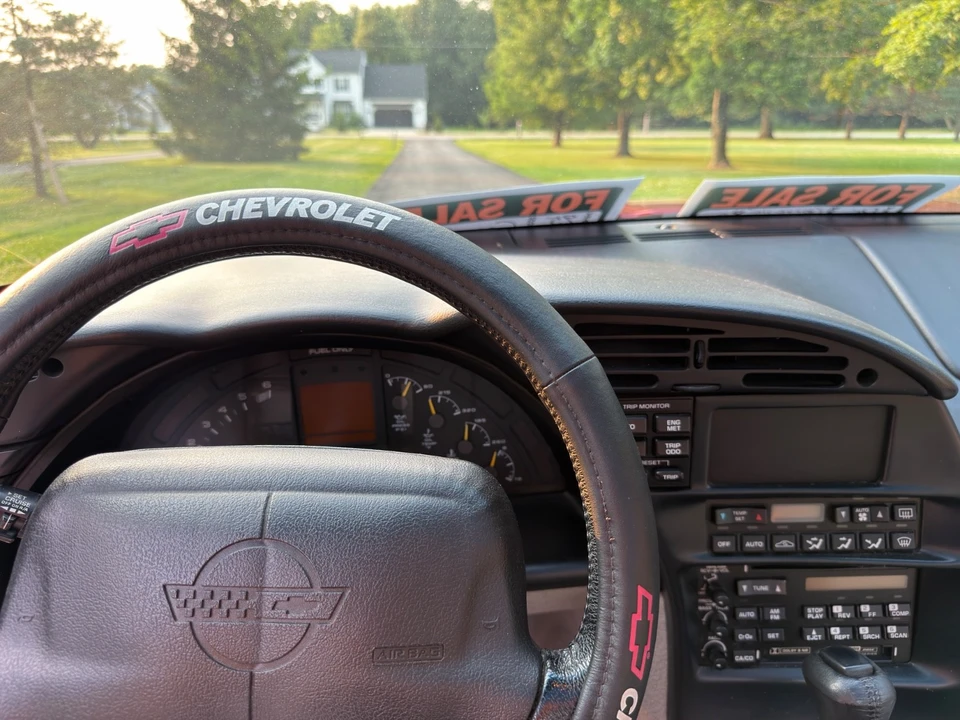 1995 Chevrolet Corvette C4 - Image 24 of 31