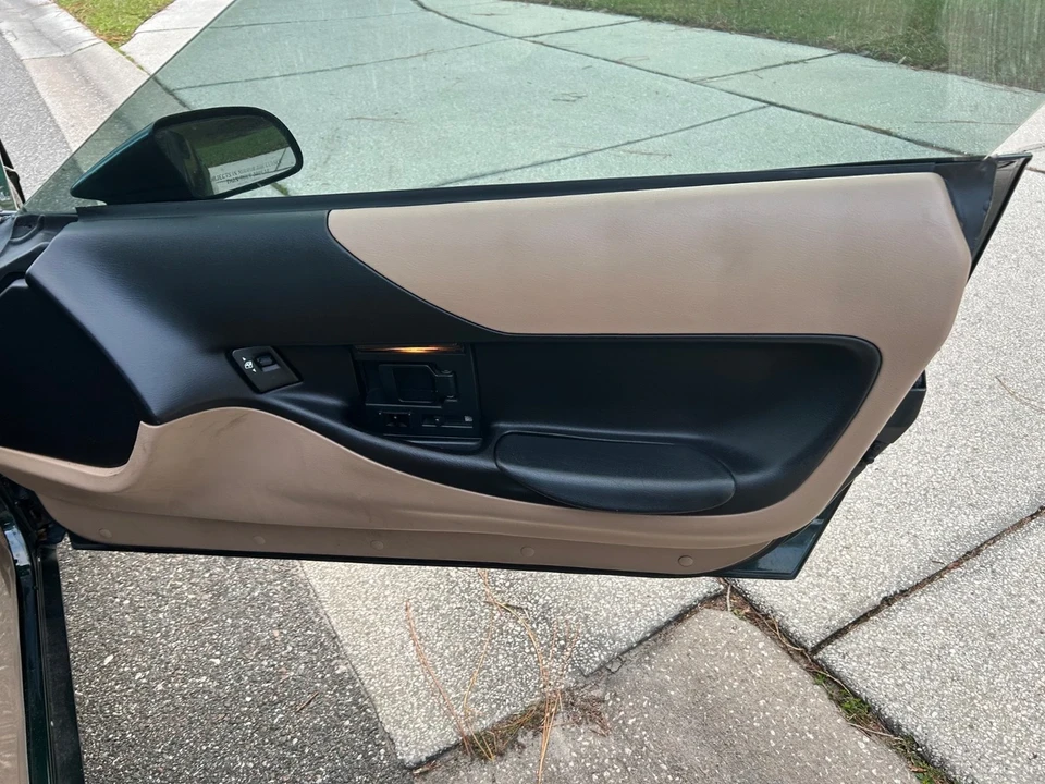 1995 Chevrolet Corvette C4 - Image 19 of 21