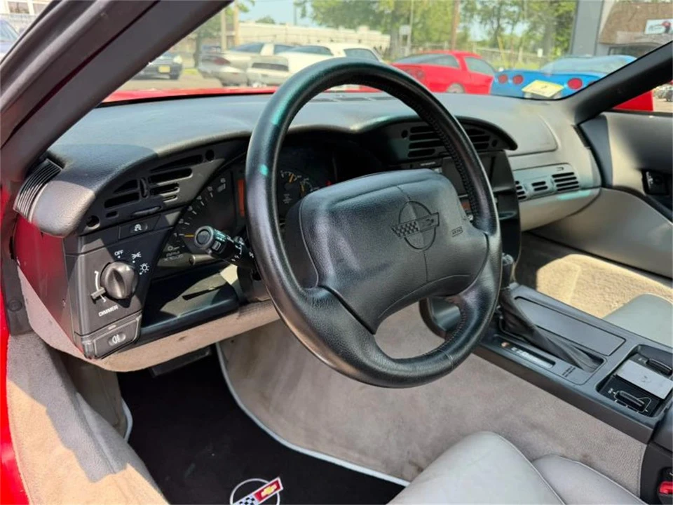 1995 Chevrolet Corvette C4 - Image 17 of 31