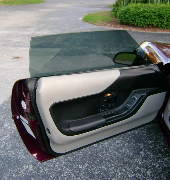 1995 Chevrolet Corvette C4 - Image 10 of 18