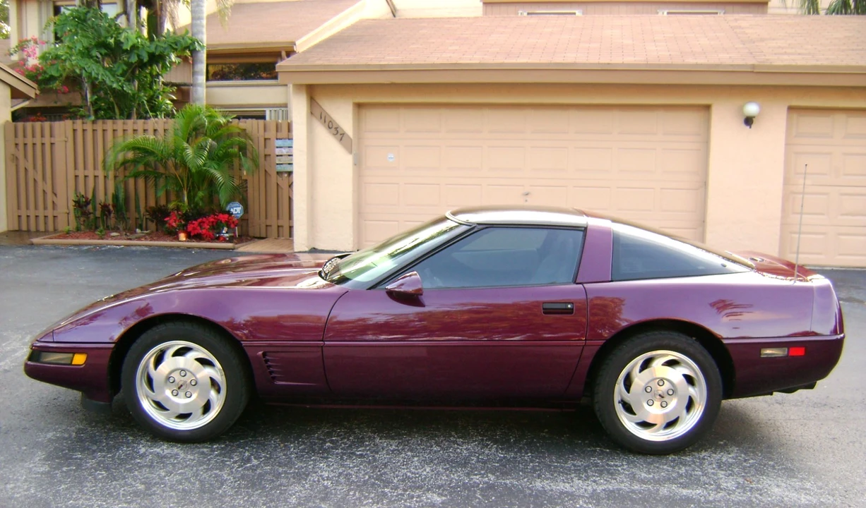 1995 Chevrolet Corvette C4 - Image 2 of 18