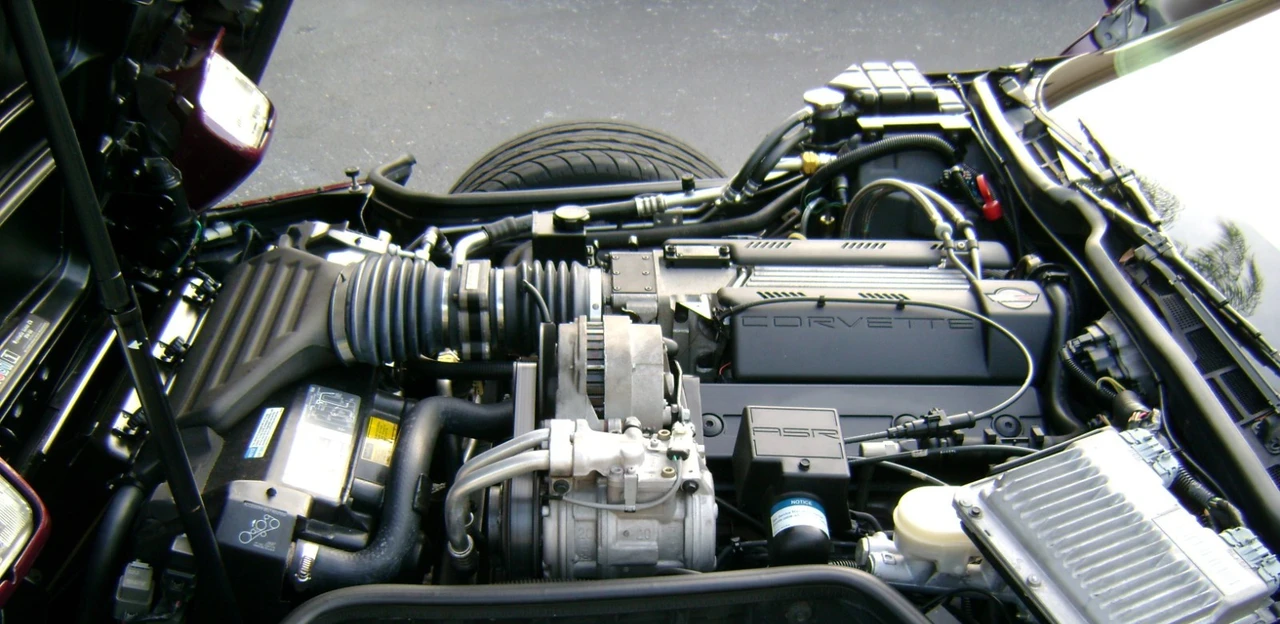 1995 Chevrolet Corvette C4 - Image 16 of 18