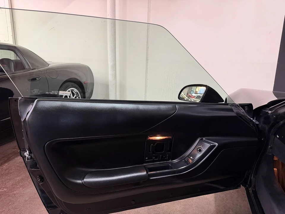 1995 Chevrolet Corvette C4 - Image 11 of 12