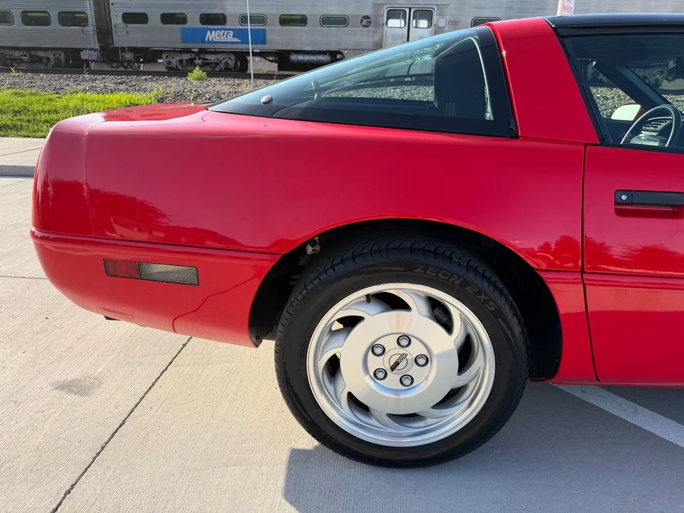 1995 Chevrolet Corvette C4 - Image 10 of 26
