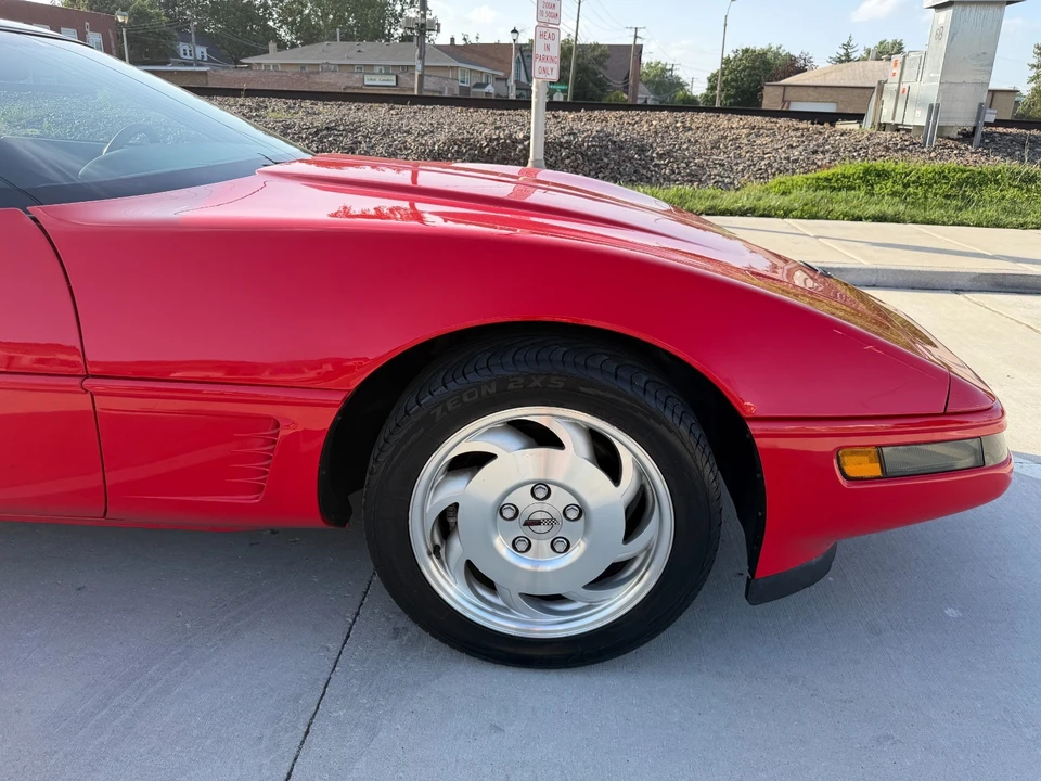 1995 Chevrolet Corvette C4 - Image 9 of 26