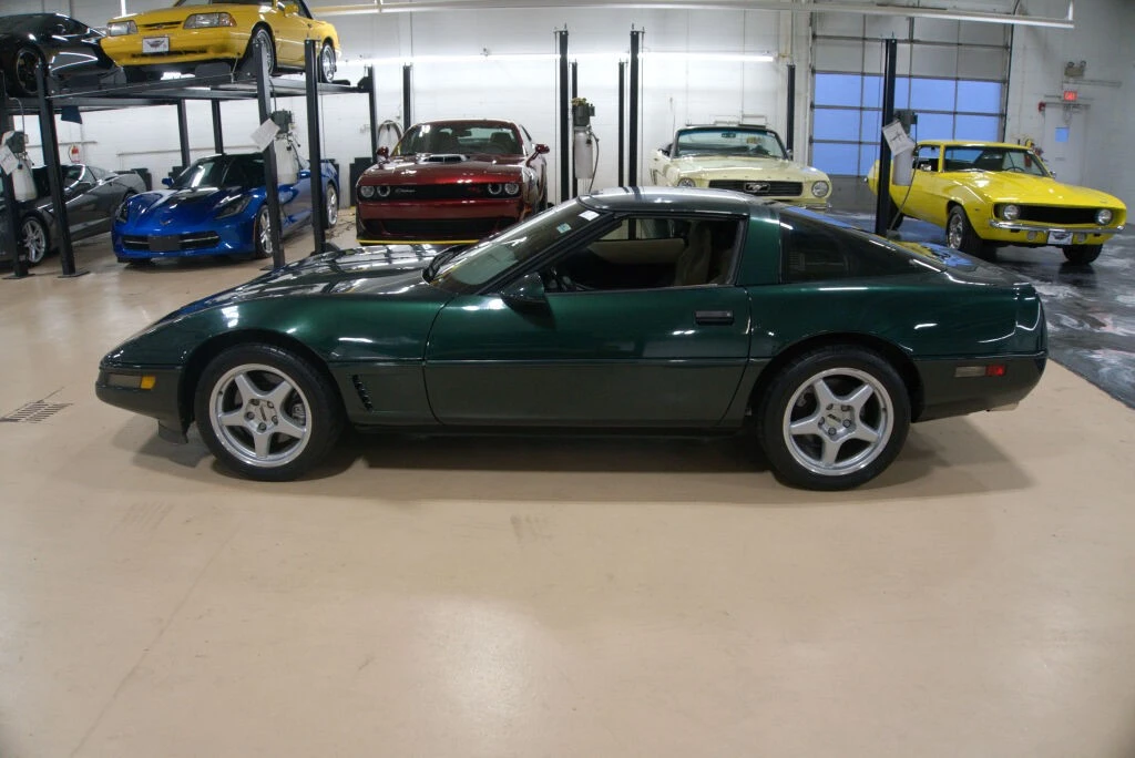 1995 Chevrolet Corvette C4 - Image 2 of 12