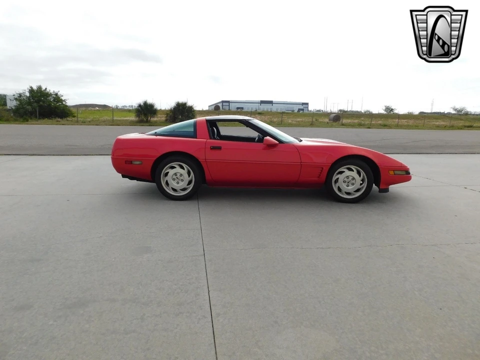 1995 Chevrolet Corvette C4 - Image 4 of 12