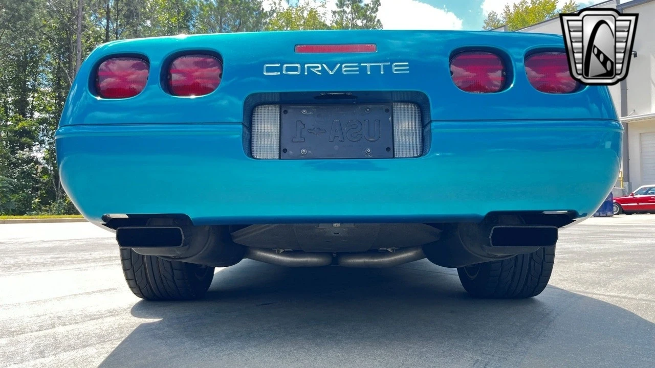 1995 Chevrolet Corvette C4 - Image 8 of 12