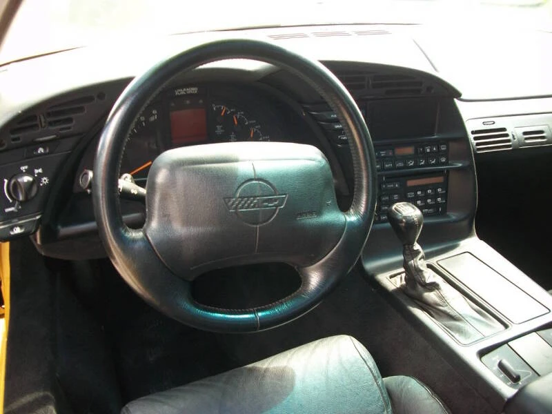 1995 Chevrolet Corvette C4 - Image 16 of 20