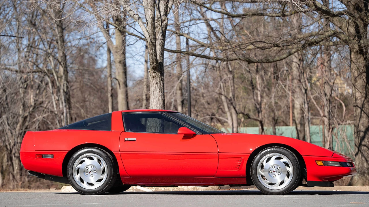 1995 Chevrolet Corvette C4 - Image 6 of 31
