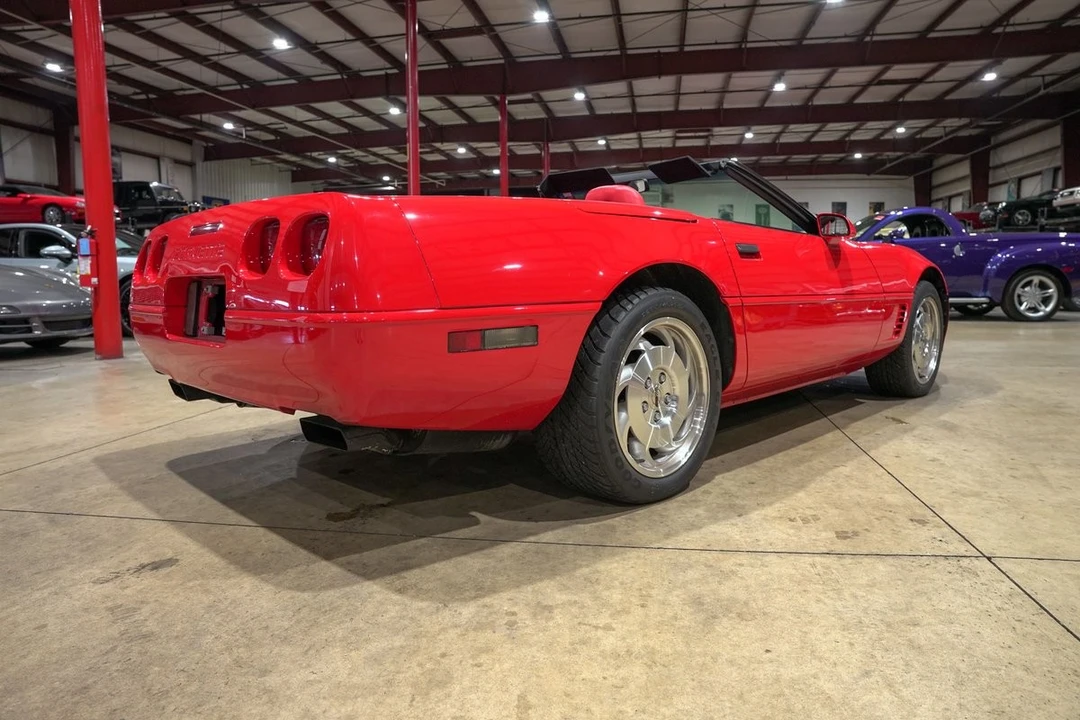 1995 Chevrolet Corvette C4 - Image 8 of 12