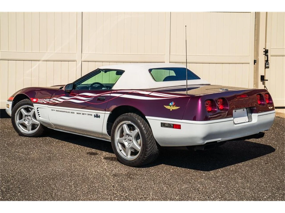 1995 Chevrolet Corvette C4 - Image 24 of 31
