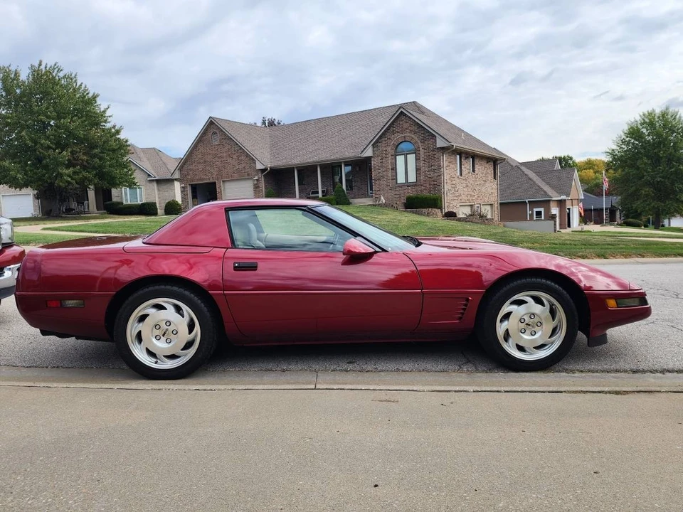 1995 Chevrolet Corvette C4 - Image 4 of 28