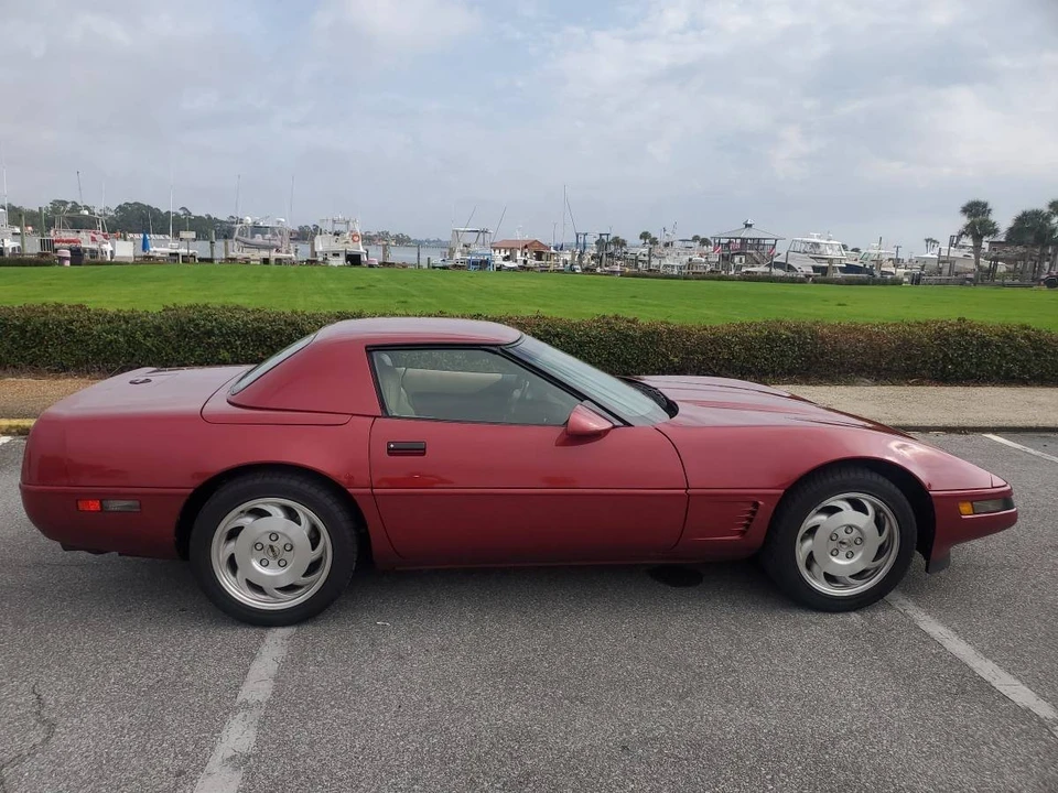 1995 Chevrolet Corvette C4 - Image 19 of 28