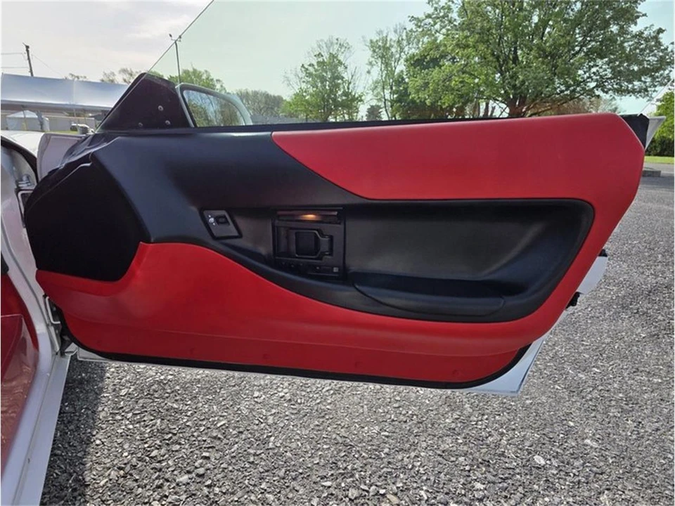 1995 Chevrolet Corvette C4 - Image 18 of 20