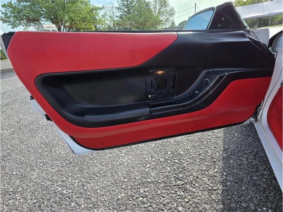 1995 Chevrolet Corvette C4 - Image 17 of 20