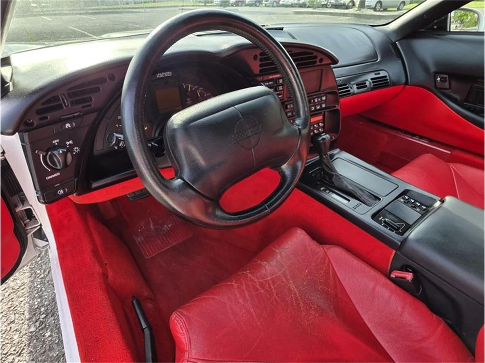 1995 Chevrolet Corvette C4 - Image 13 of 20